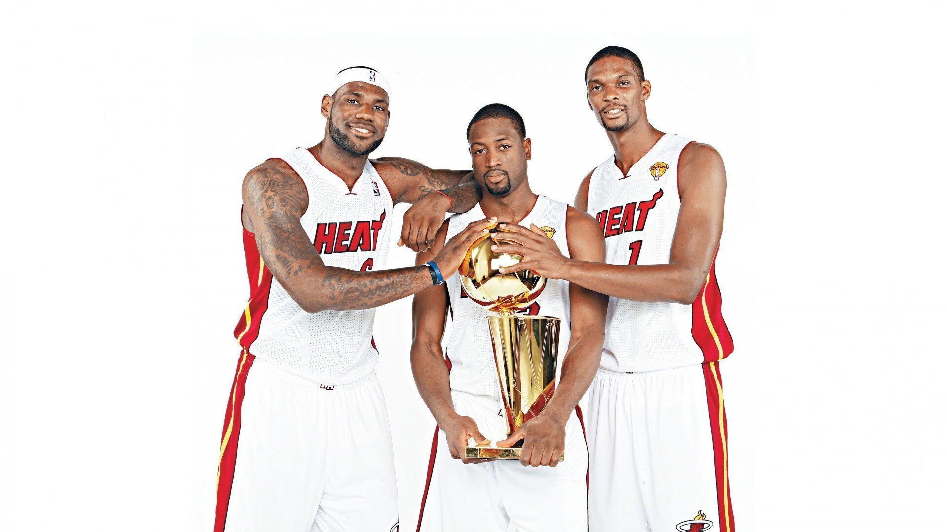 星空体育官网首页-挡拆战术中的最佳搭档组合分析，挡拆战术配合的动作要领